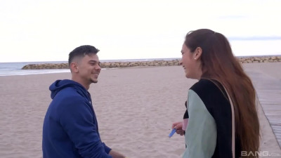Couple outdoor fuck on a beach