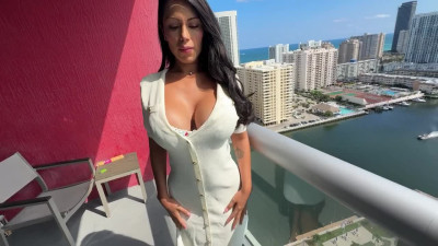 Buxom Latina is up for risky fuck in the balcony - Amateur