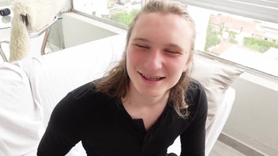 Fragile babe decided to repeat the hot scenes from hentai with her boyfriend.