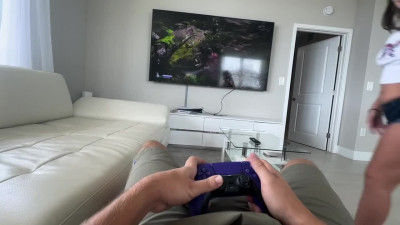 Big booty GF seeking pleasure with her lazy-ass gamer boyfriend